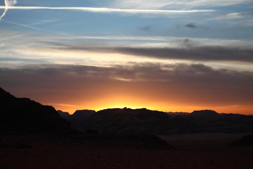 Bedouin Expedition Wadi Rum Ngoại thất bức ảnh